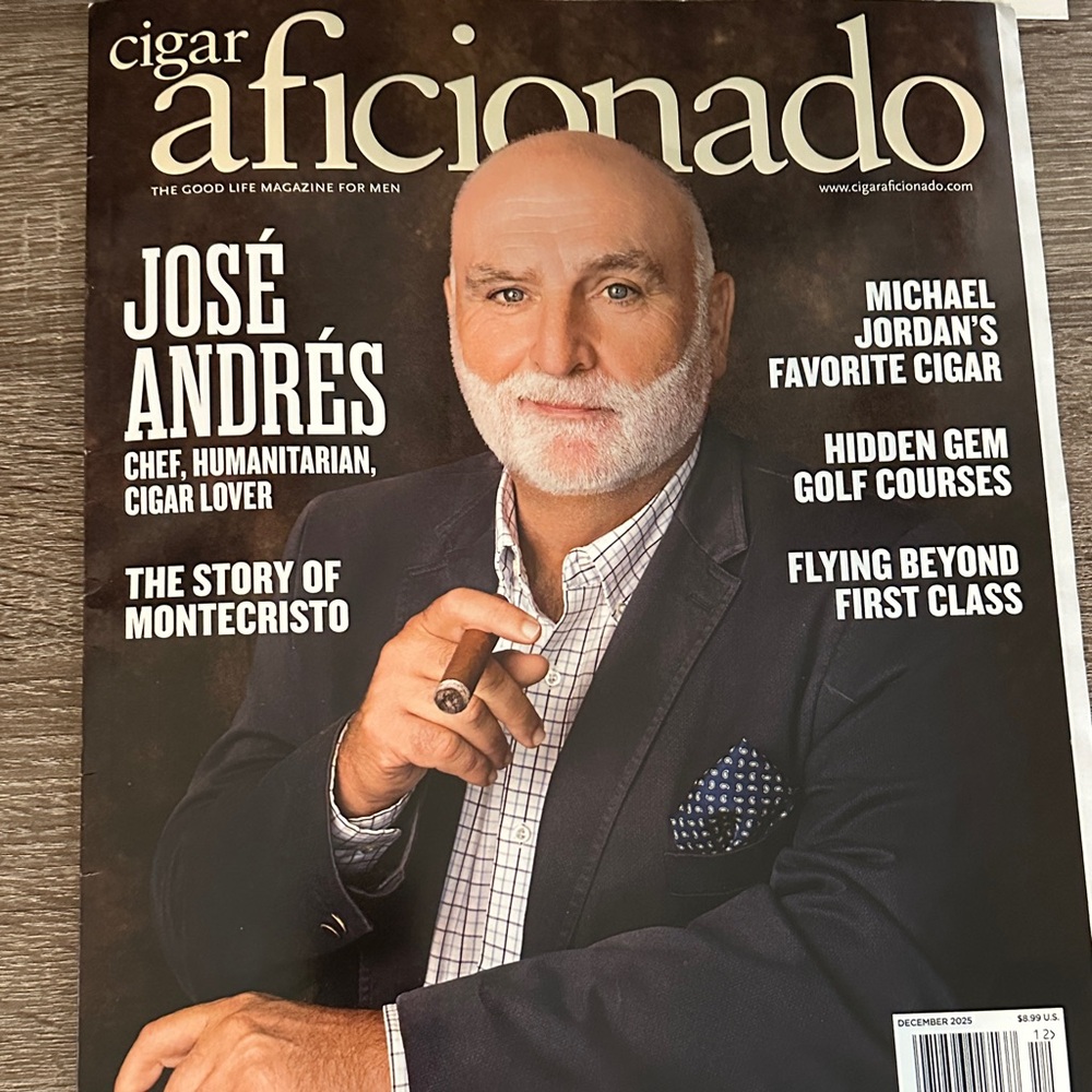 Magazine - December Issue - Picture 4 of 4